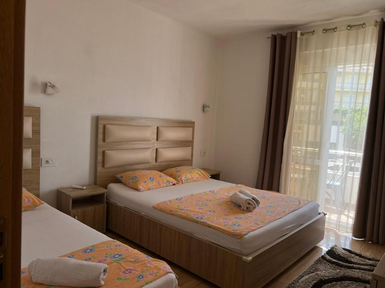 Kontiki Apartments 울친 외부 사진
