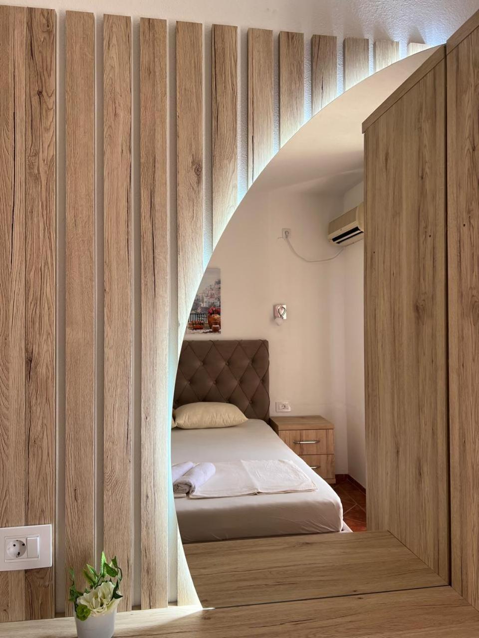 Kontiki Apartments 울친 외부 사진
